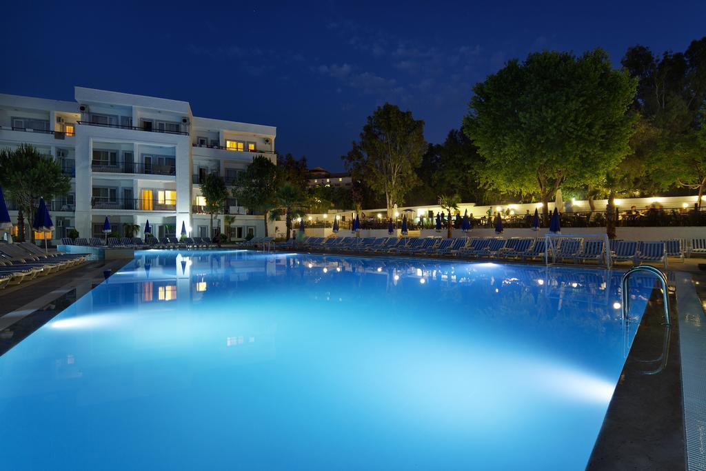 Larissa Beach Club Side Buitenkant foto