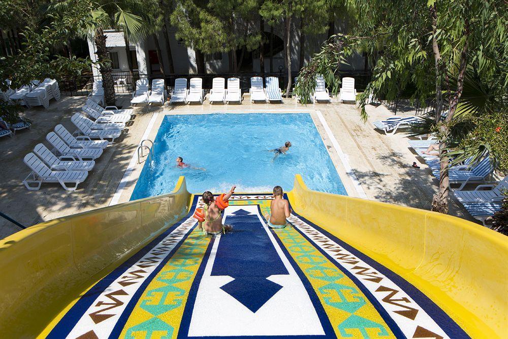 Larissa Beach Club Side Buitenkant foto