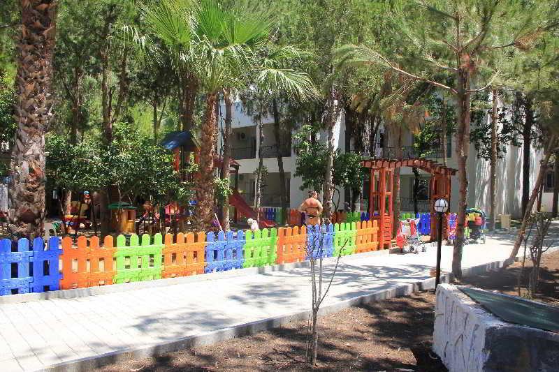 Larissa Beach Club Side Buitenkant foto
