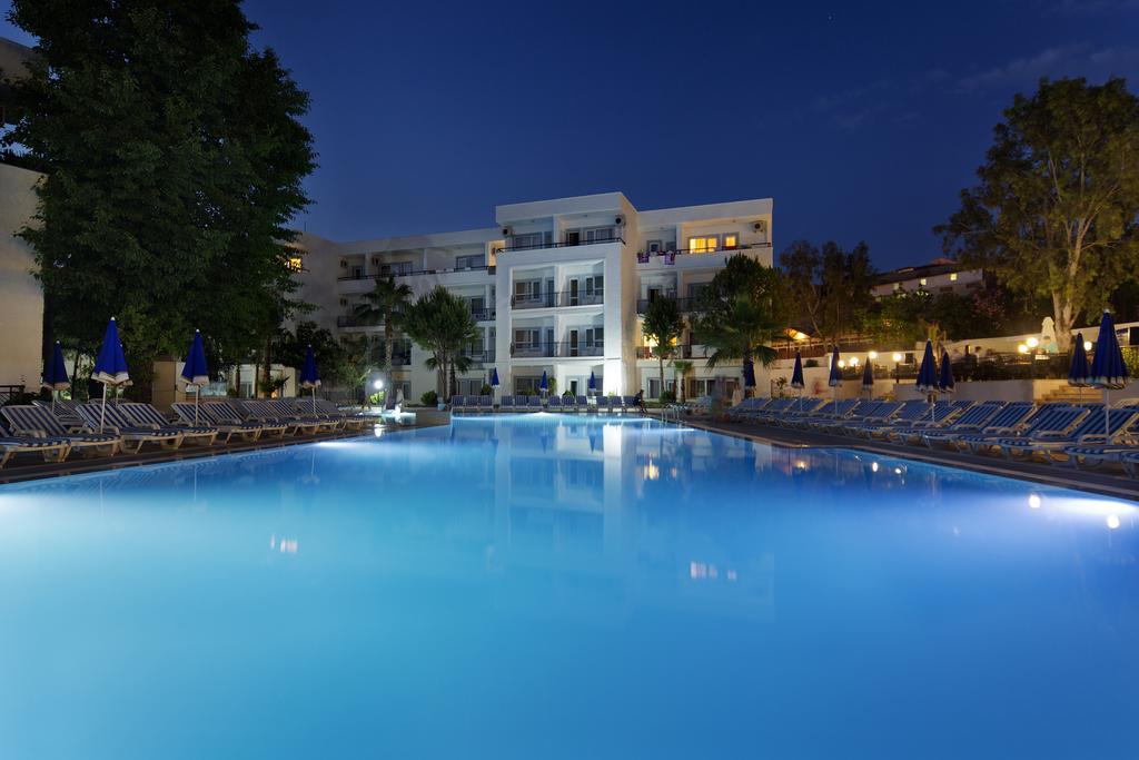 Larissa Beach Club Side Buitenkant foto