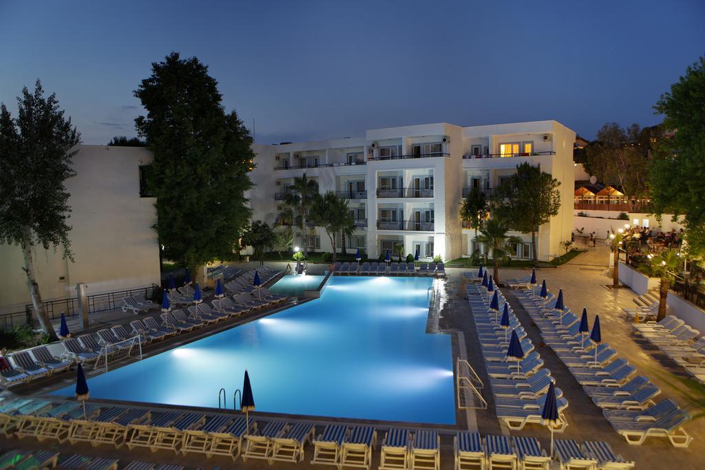 Larissa Beach Club Side Buitenkant foto